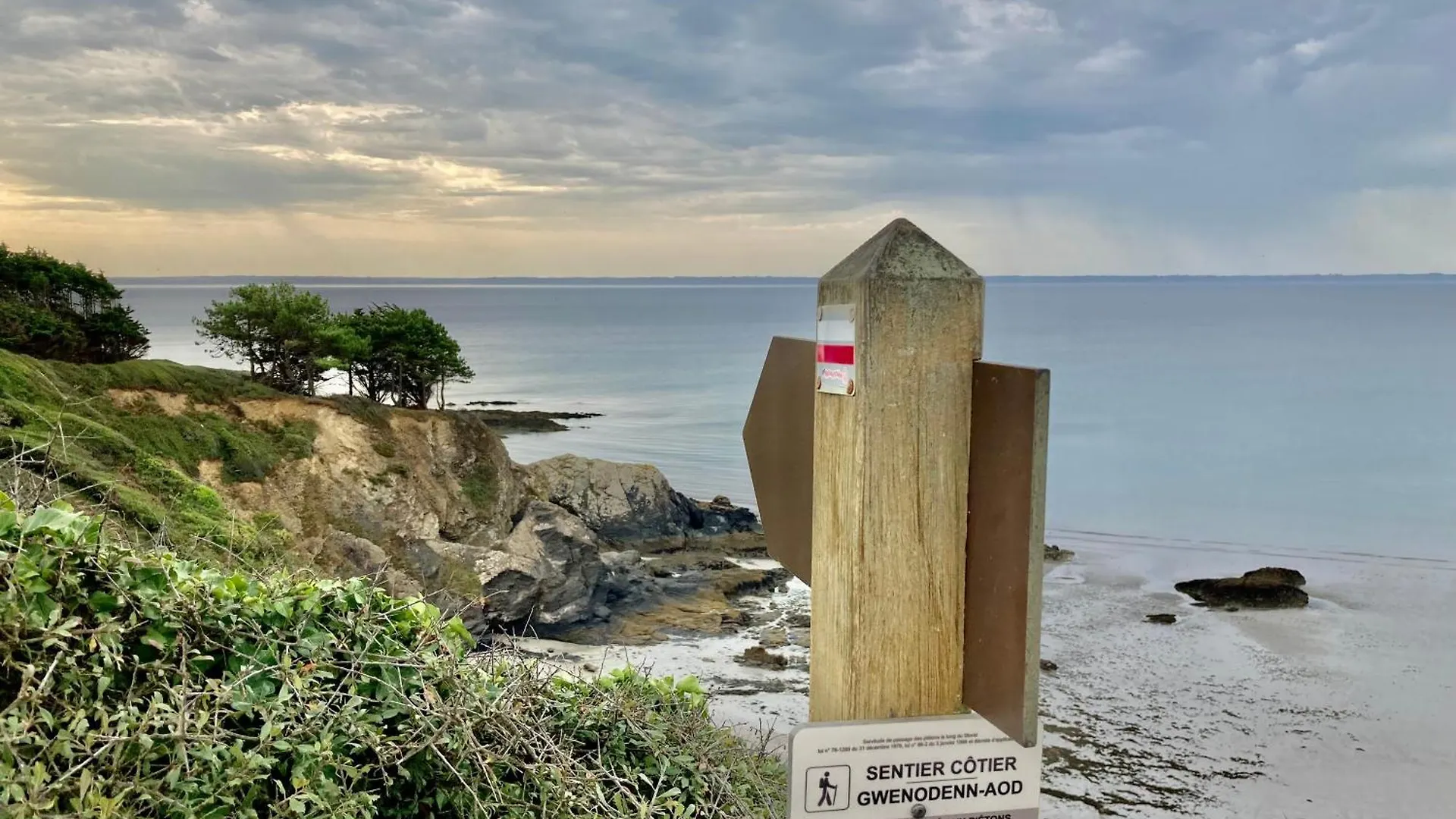 Benniel Bras Maison De Vacances A 5 Minutes Des Plages Plomodiern 0*,  Franciaország